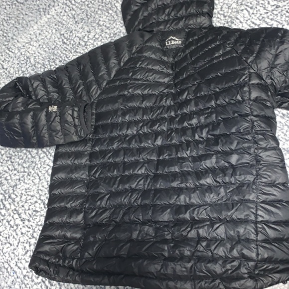 Men’s L.L. Bean puffer - Picture 2 of 3